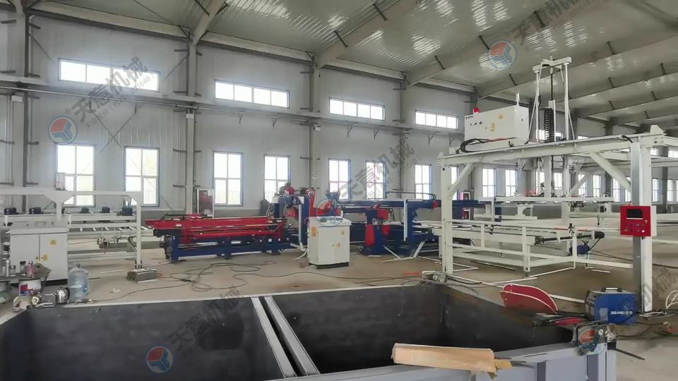 勻質(zhì)自保溫砌塊設(shè)備 天意勻質(zhì)自保溫砌塊生產(chǎn)線(xiàn)